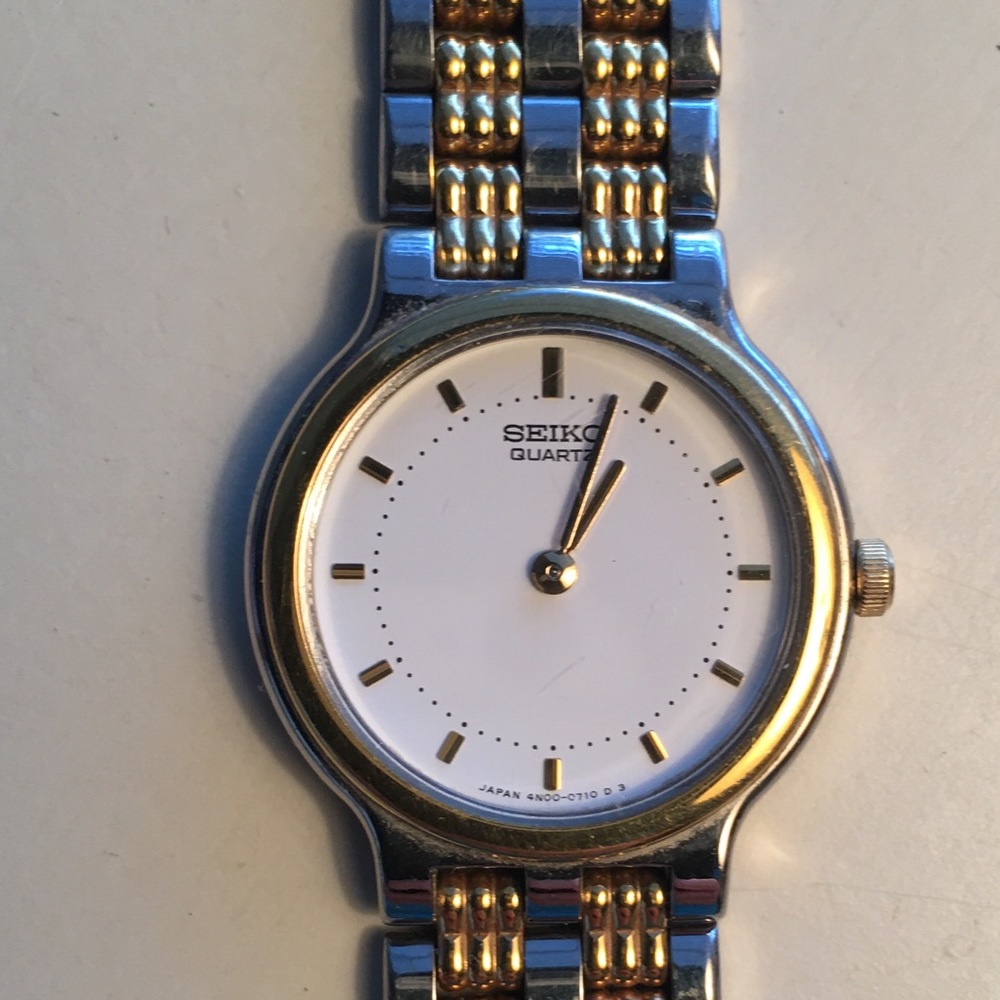 Seiko Quartz Women’s Watch. Water Resistant